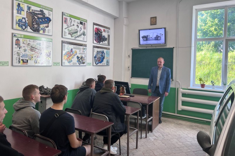 Гостьова лекція на тему «Організація і планування технологічних процесів в СТО»