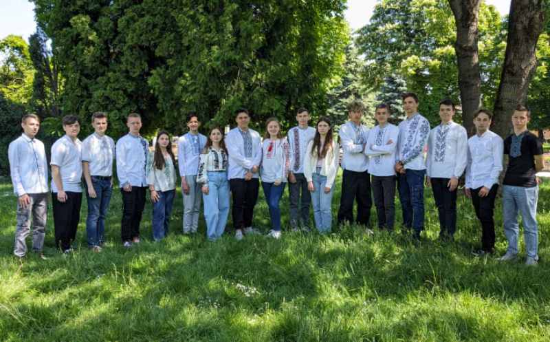 Вишивані батли