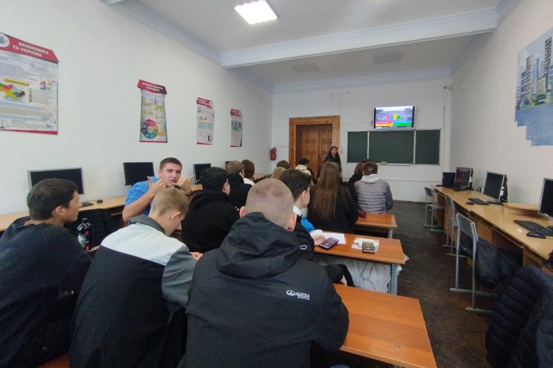 Майстер-клас до Тижня коду: «Залиш свій графічний слід»