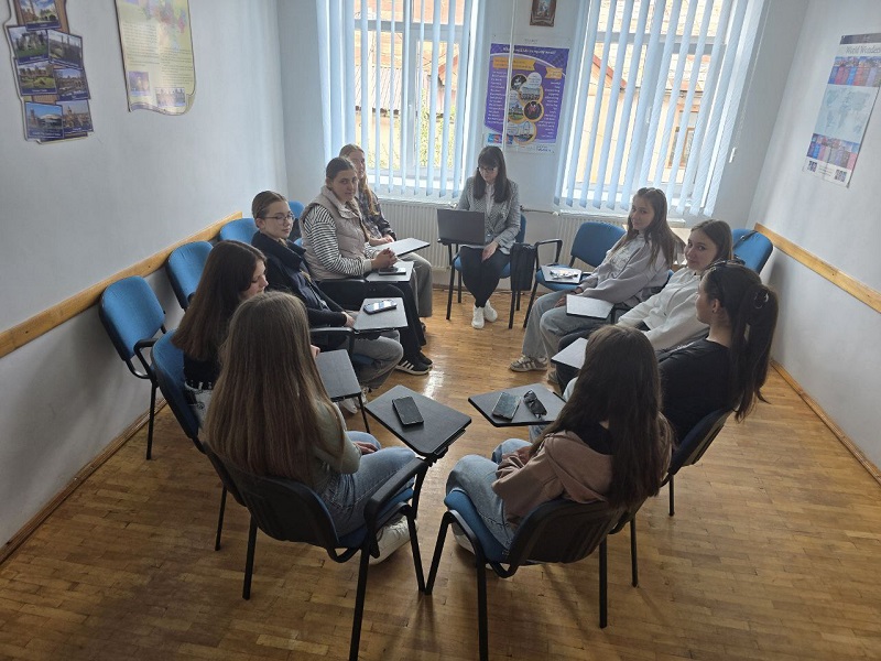 Засідання студентського наукового гуртка «Єдність у різноманітті»