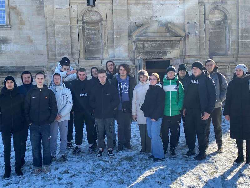 Без знань народ- втрачає свою ідентичність