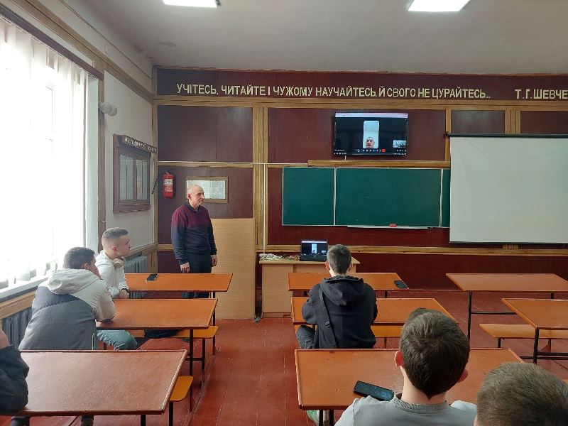 Гостьова лекція за участю керівника відділу приєднання АТ «Прикарпаттяобленерго» Романа КОЗІЯ