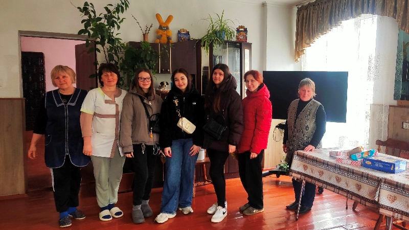 Доброта в дії: виїзне заняття здобувачів освіти спеціальності 231 Соціальна робота в стаціонарному відділенні постійного проживання