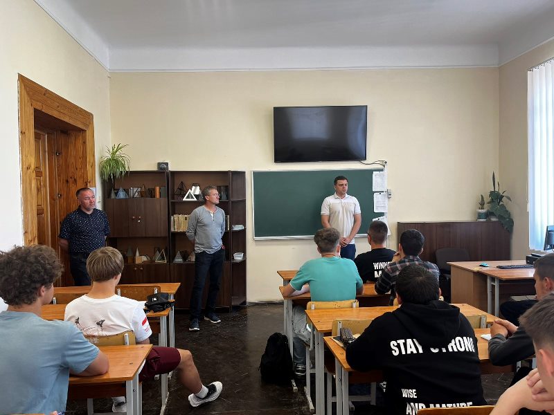 Зустріч студентів спеціальності «Електрична інженерія» з представниками виробництва
