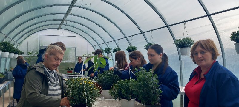 Практика в ритмі природи: майбутні фахівці садово-паркового господарства досліджують флору на території Біостаціонару